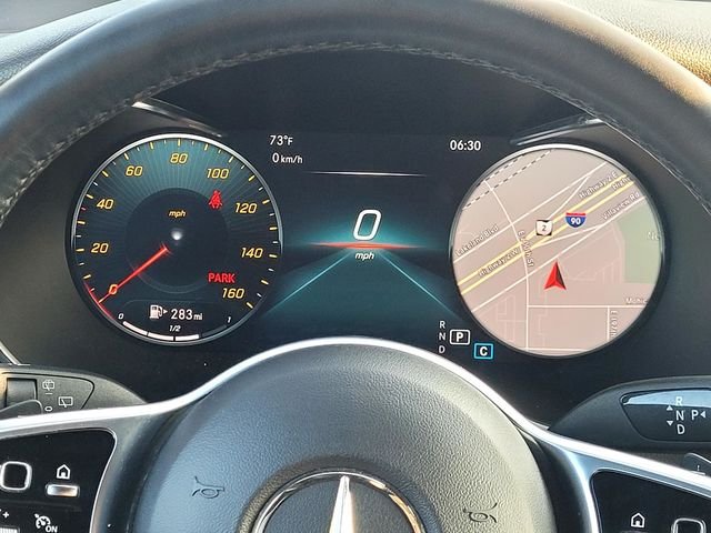 Used 2022 White Mercedes-Benz GLC 300 image 31