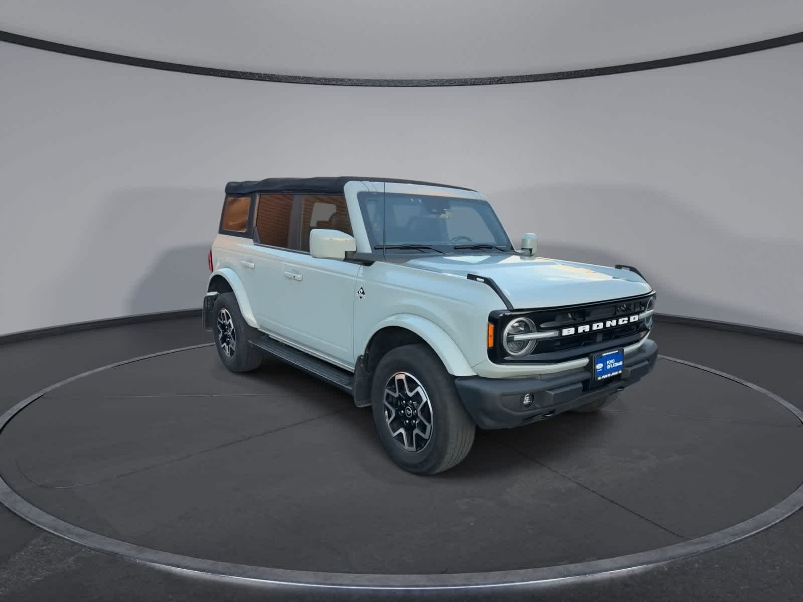Certified Used 2022 Cactus Gray Ford Outer Banks image 2