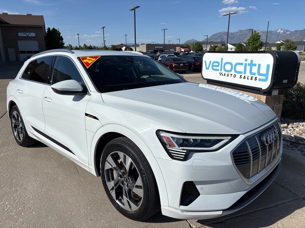 2021 Audi e-tron Premium