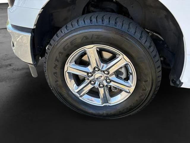 Used 2024 White Ford XLT image 11