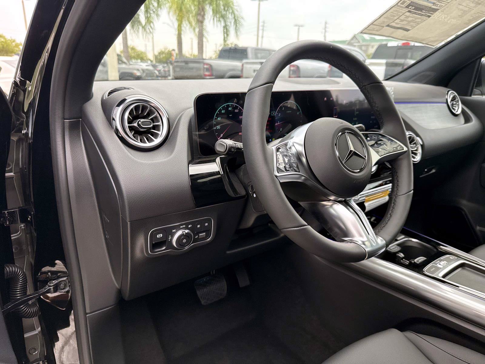 New 2026 Black Mercedes-Benz 250 4MATIC® SUV image 20