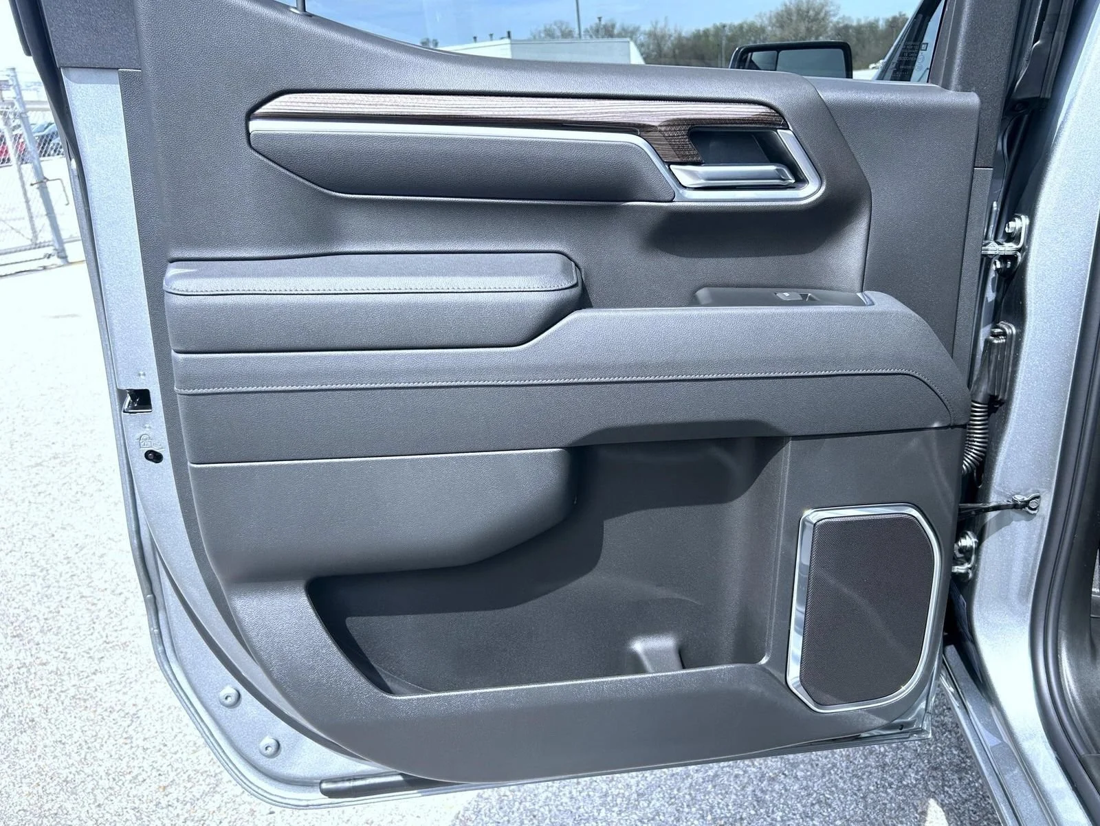 New 2026 Sterling Gray Metallic Chevrolet LT image 19