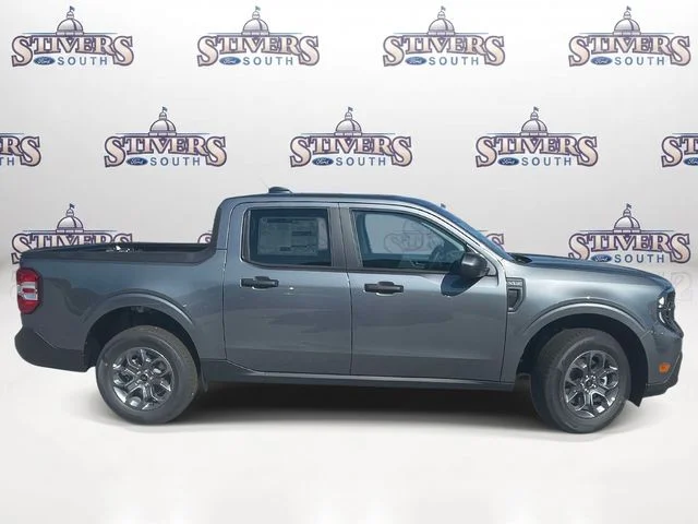 New 2026 Gray Ford XLT image 2