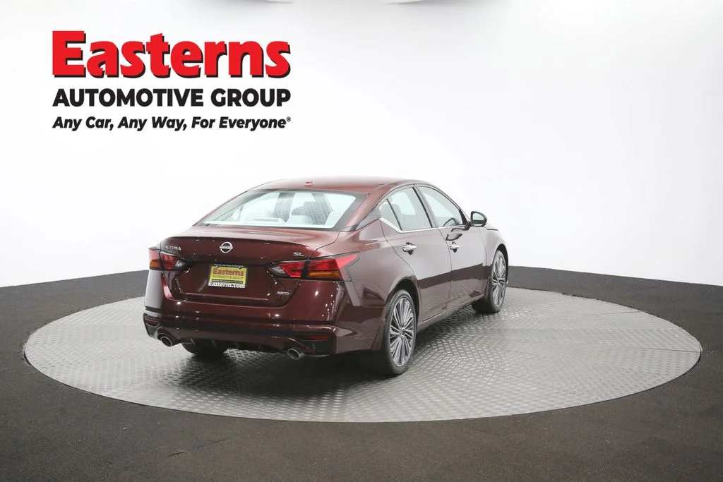 Used 2024 Red Nissan 2.5 SL image 43