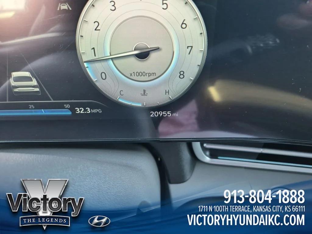 Used 2024 Red Hyundai SEL image 13