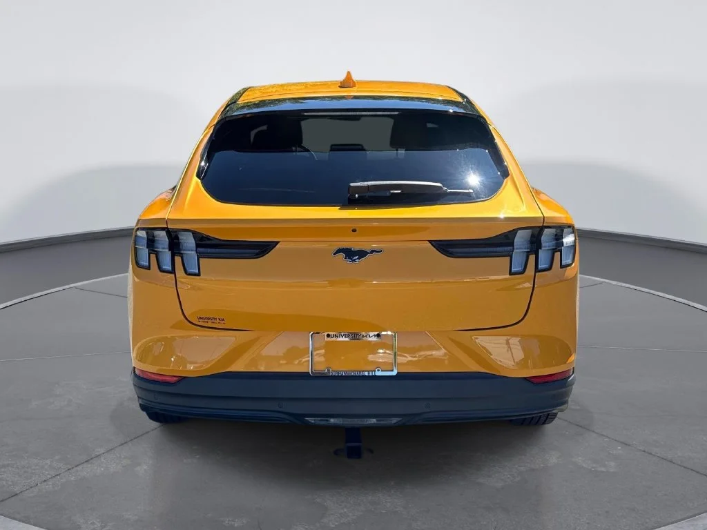 Used 2022 Orange Ford Select image 6