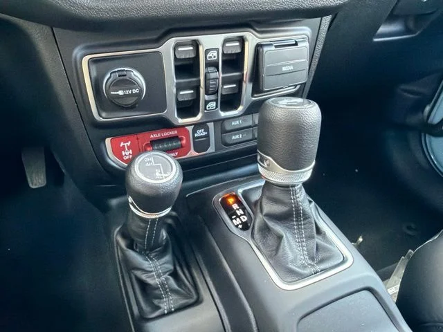 New 2026 White/off-white Jeep Willys image 19