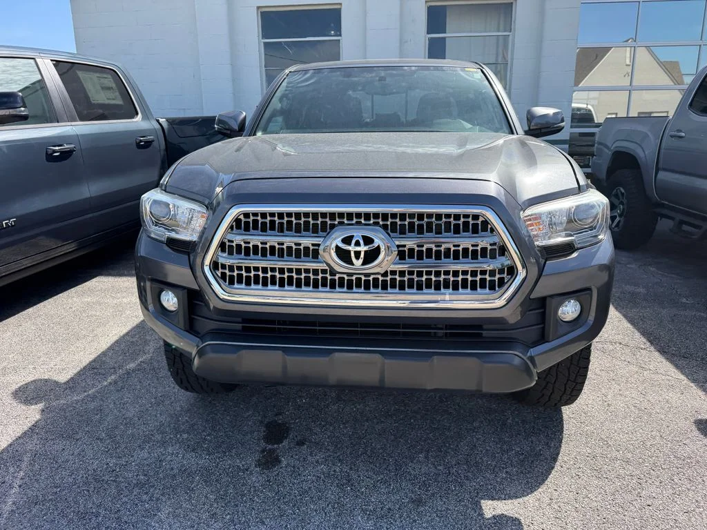 Used 2017 Gray Toyota TRD Off-Road image 23