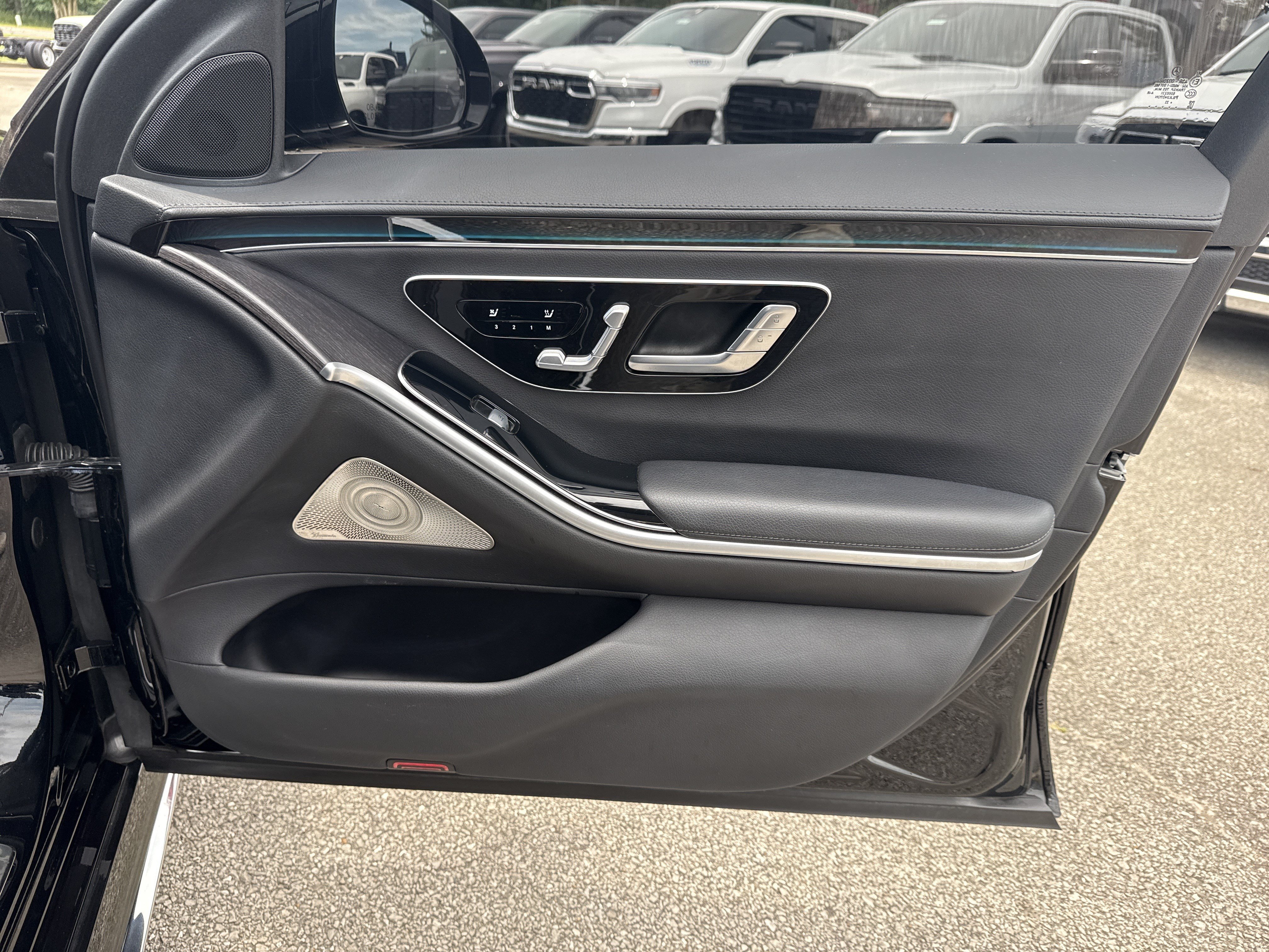 Used 2023 Black Mercedes-Benz S 500 image 14