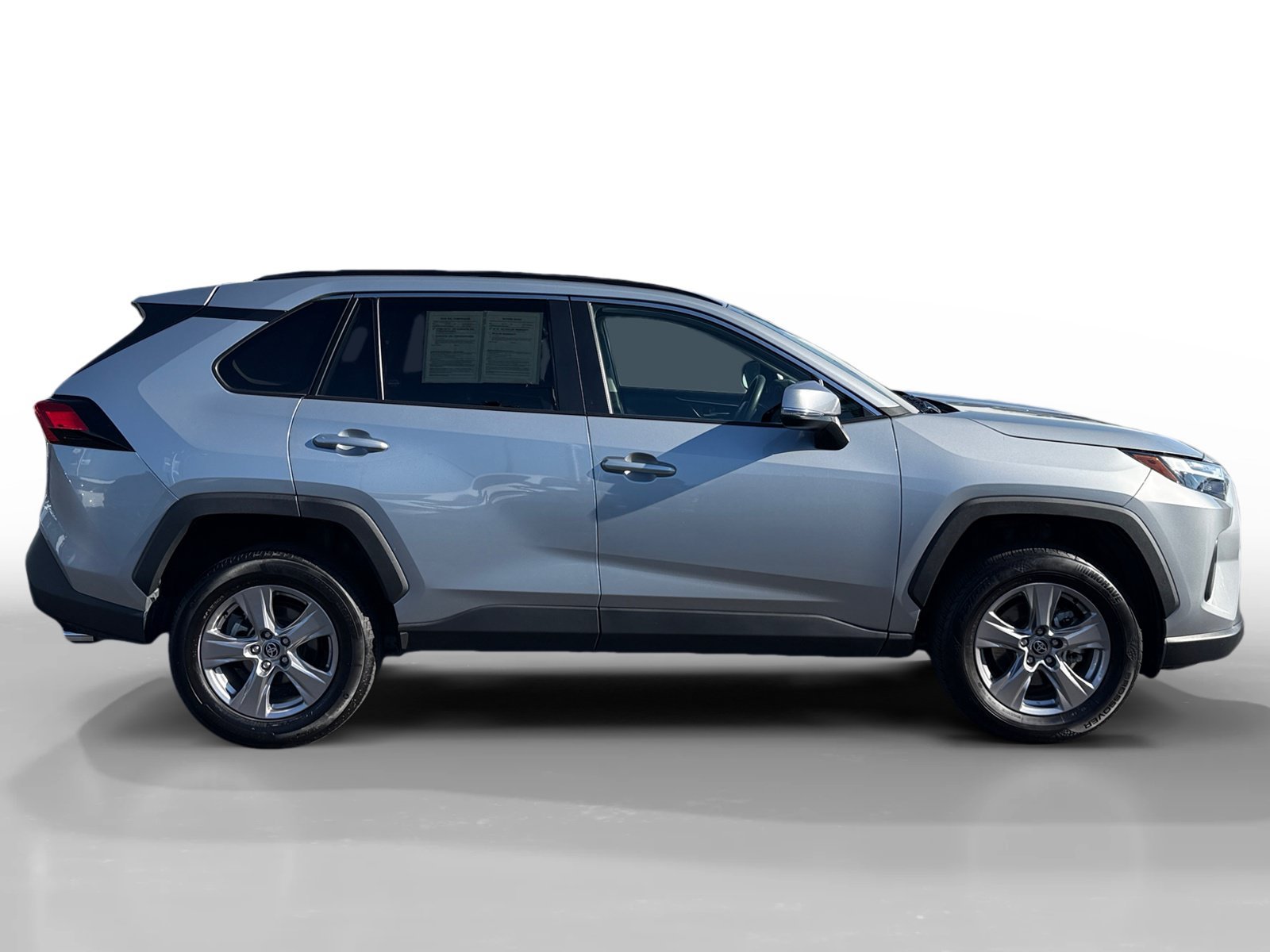 Used 2025 Silver Sky Metallic Toyota XLE image 6