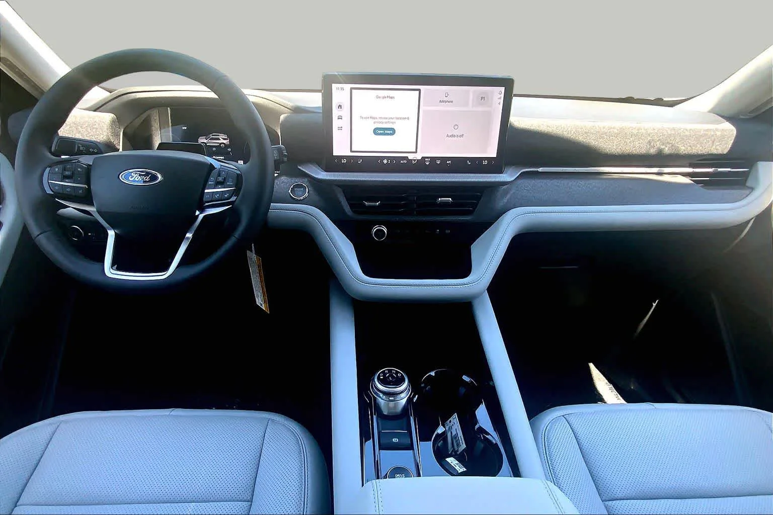 New 2026 Star White Metallic Tri-Coat Ford Platinum™ image 7