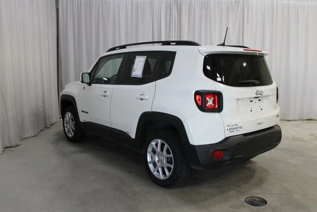 Used 2021 White Jeep Latitude image 27