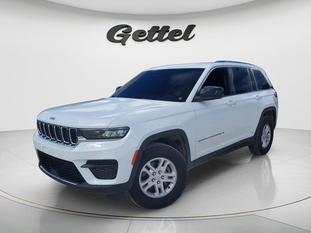 2023 Jeep Grand Cherokee Laredo's photo