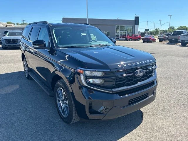 New 2026 Agate Black Metallic Ford Active image 7