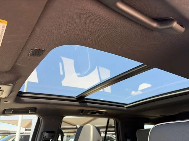 Used 2023 Silver GMC SLT image 18