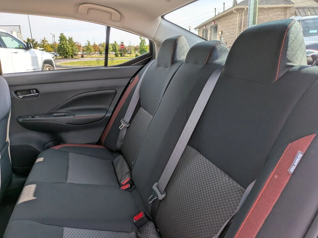 2025 Nissan Versa Sedan SR - Photo 13