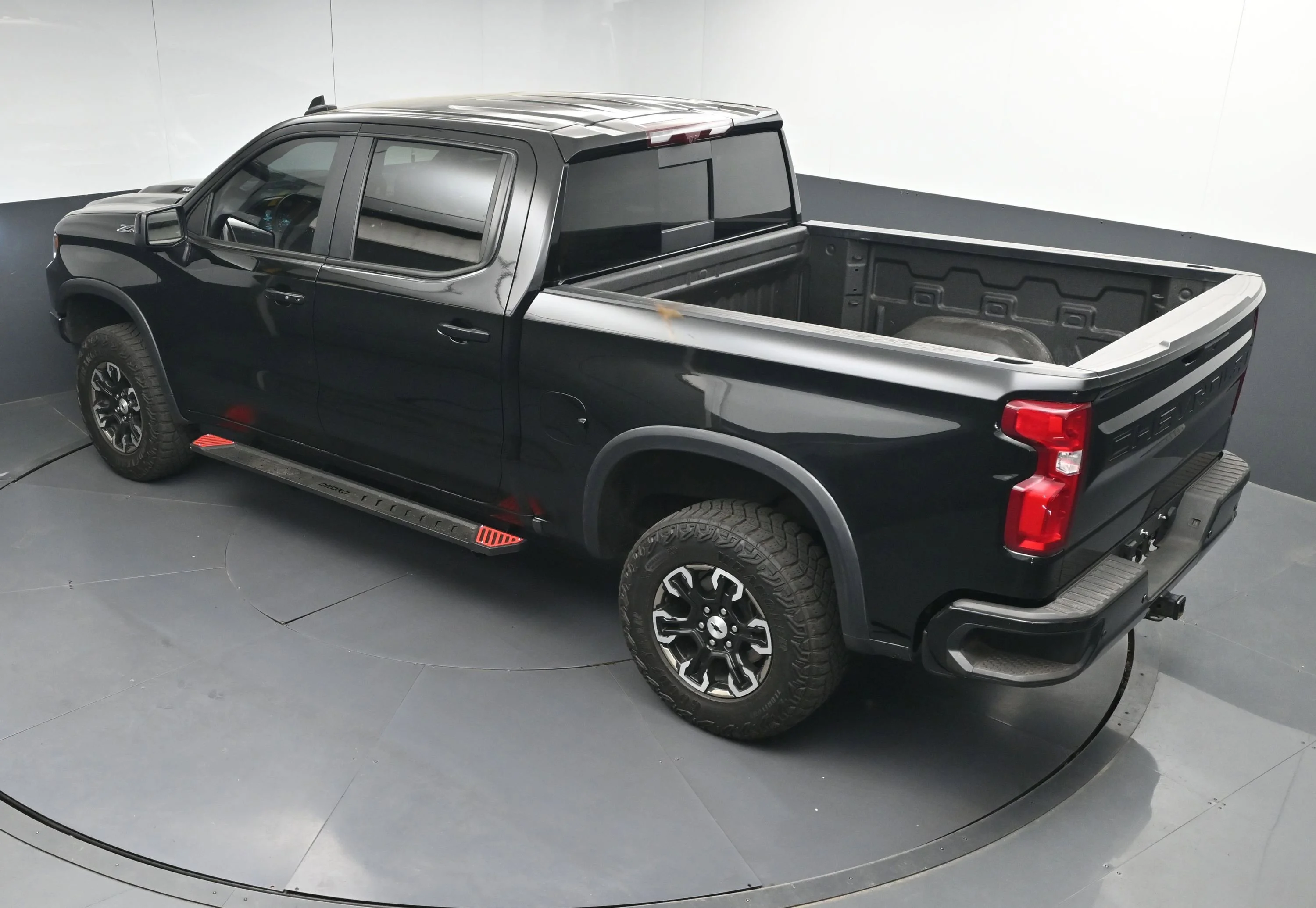 Used 2025 Black Chevrolet ZR2 image 41