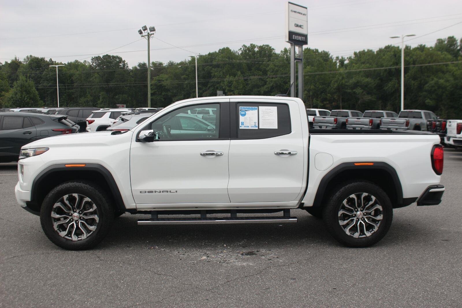 Used 2024 Summit White GMC Denali image 4