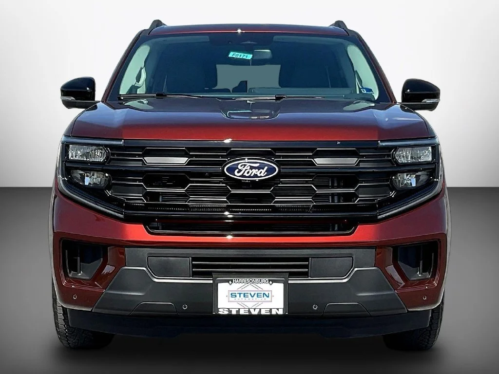 New 2027 Bronze Fire Metallic Tinted Clearcoat Ford Active image 15