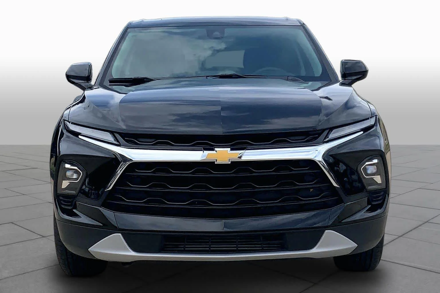 Used 2025 Black Chevrolet LT image 4