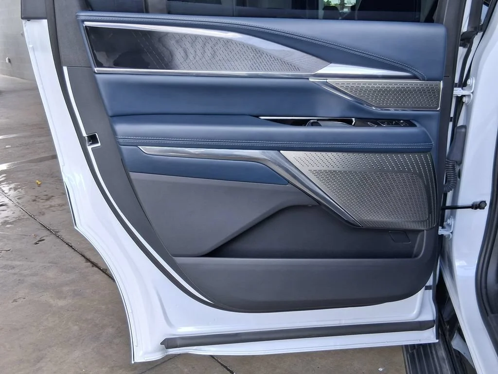 2026 Cadillac Escalade IQ Premium Luxury - Photo 24