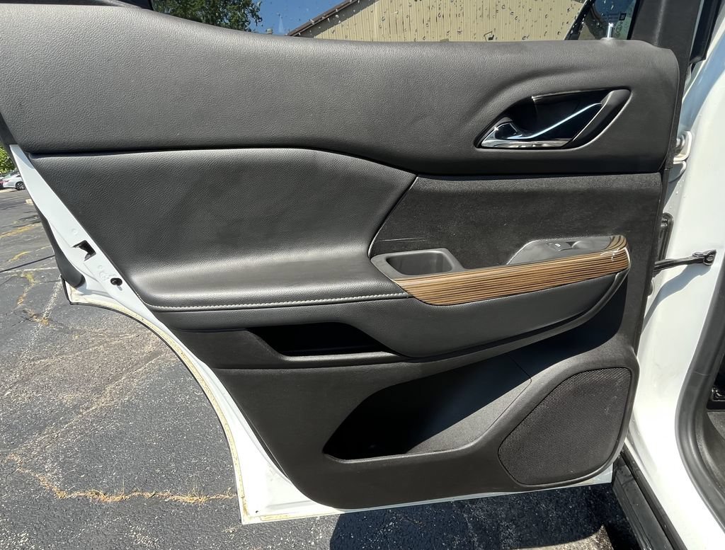 2021 GMC Acadia SLE - Photo 15