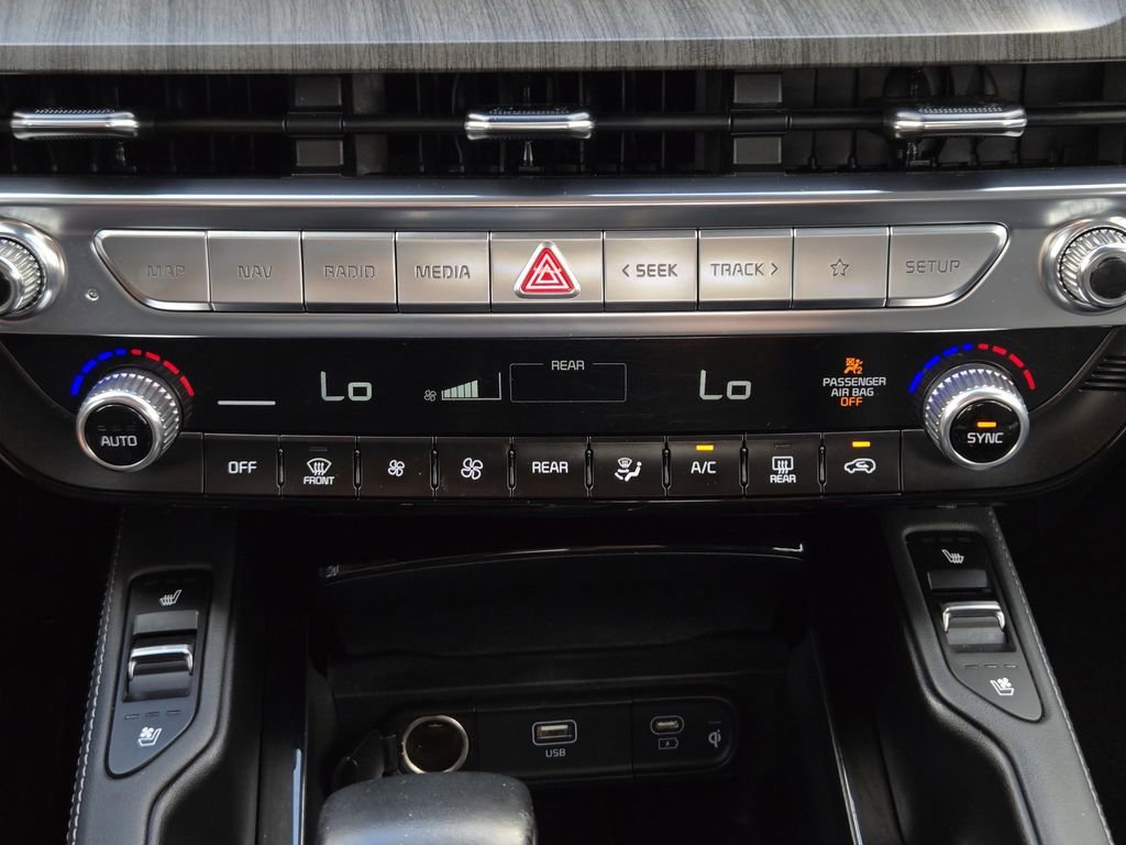 Used 2024 Silver Kia SX image 14