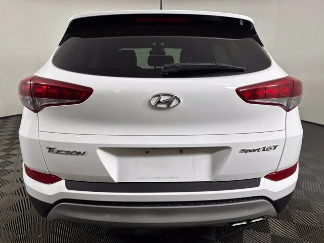 Used 2017 White Hyundai Sport image 21