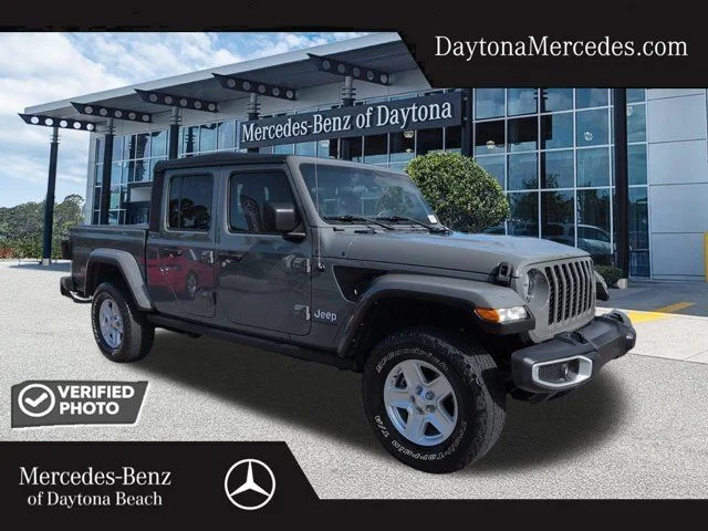 2022 Jeep Gladiator Sport