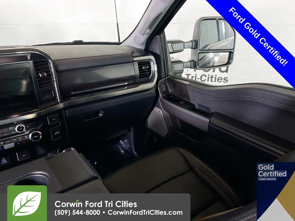 Certified Used 2025 Agate Black Metallic Ford Lariat image 27