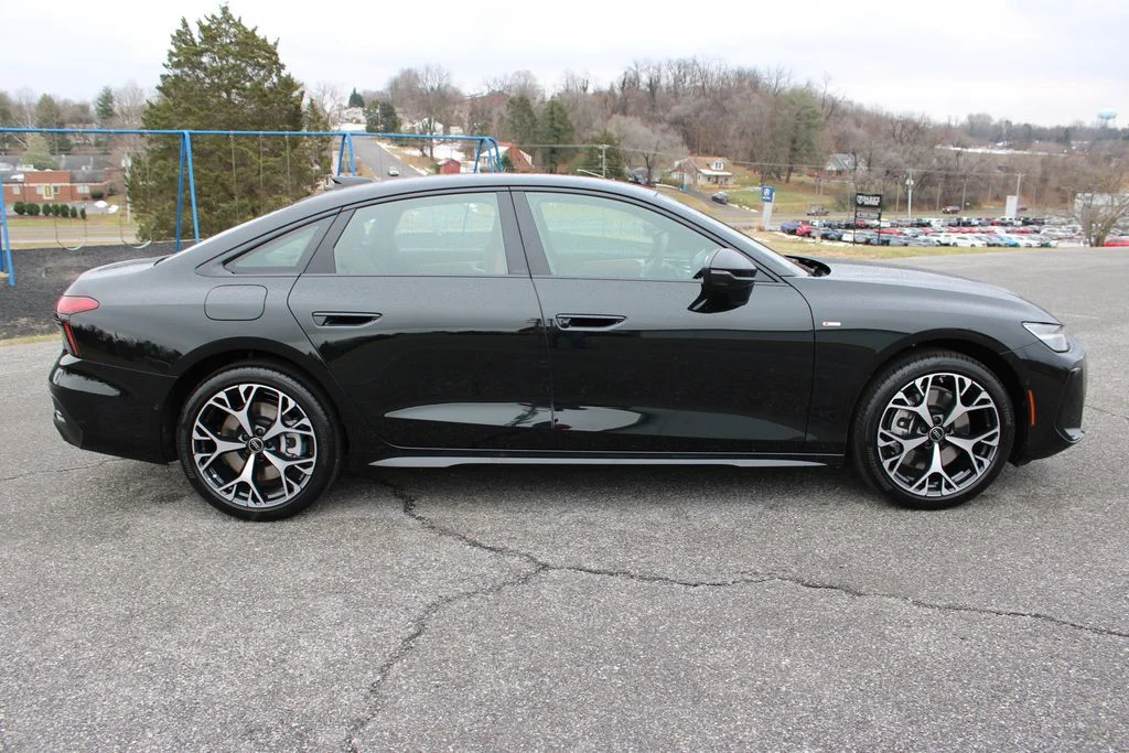 Used 2026 Green Metallic Audi Premium Plus image 10