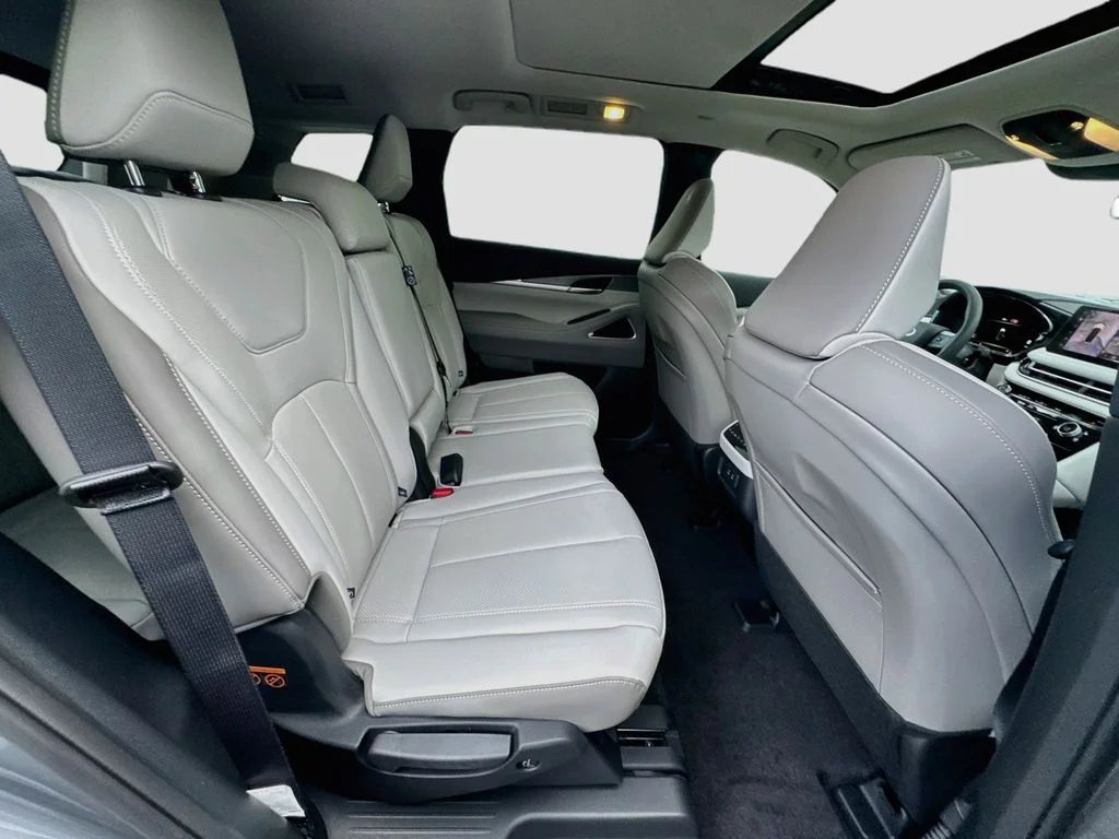 New 2027 Gray INFINITI LUXE image 30