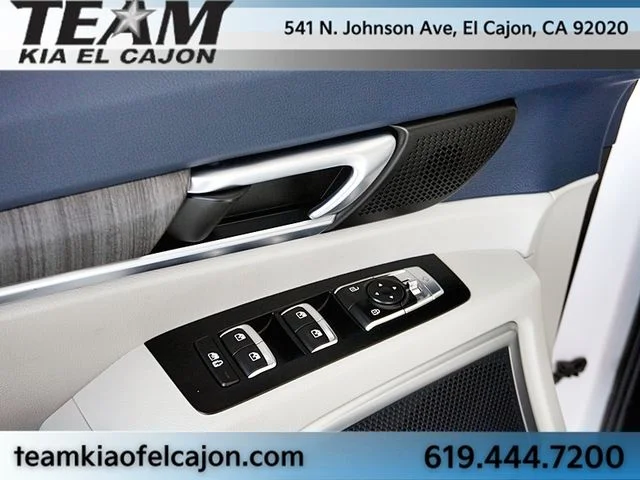Certified Used 2024 White Kia EX FWD image 25