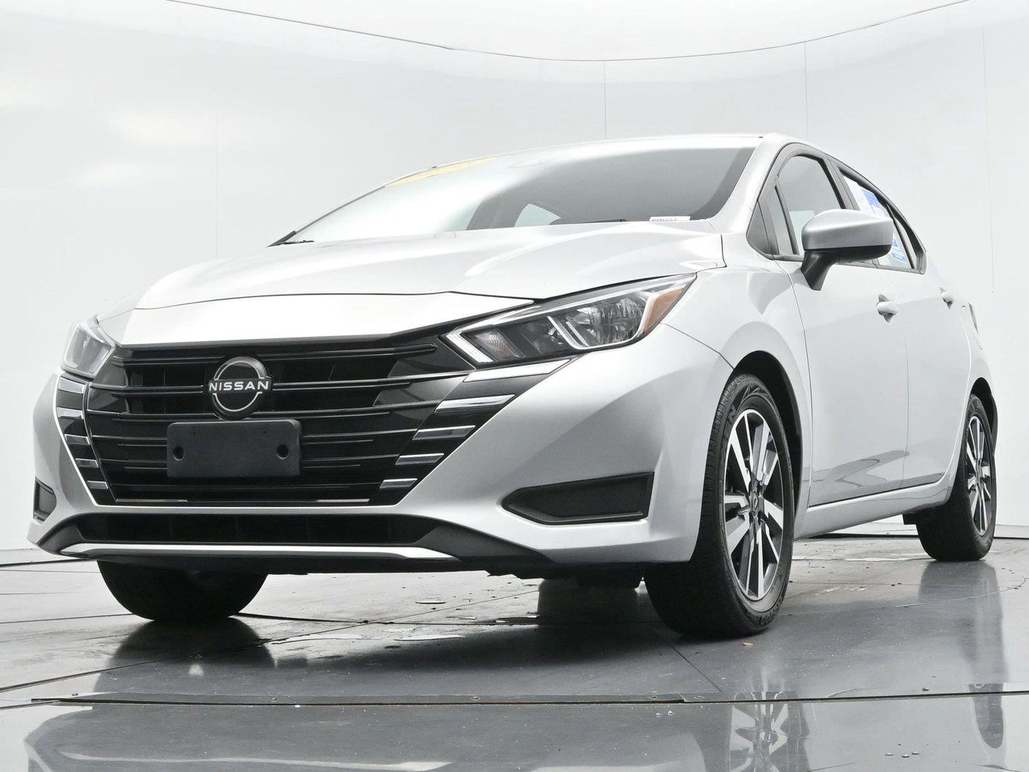 Used 2023 Brilliant Silver Metallic Nissan SV image 44