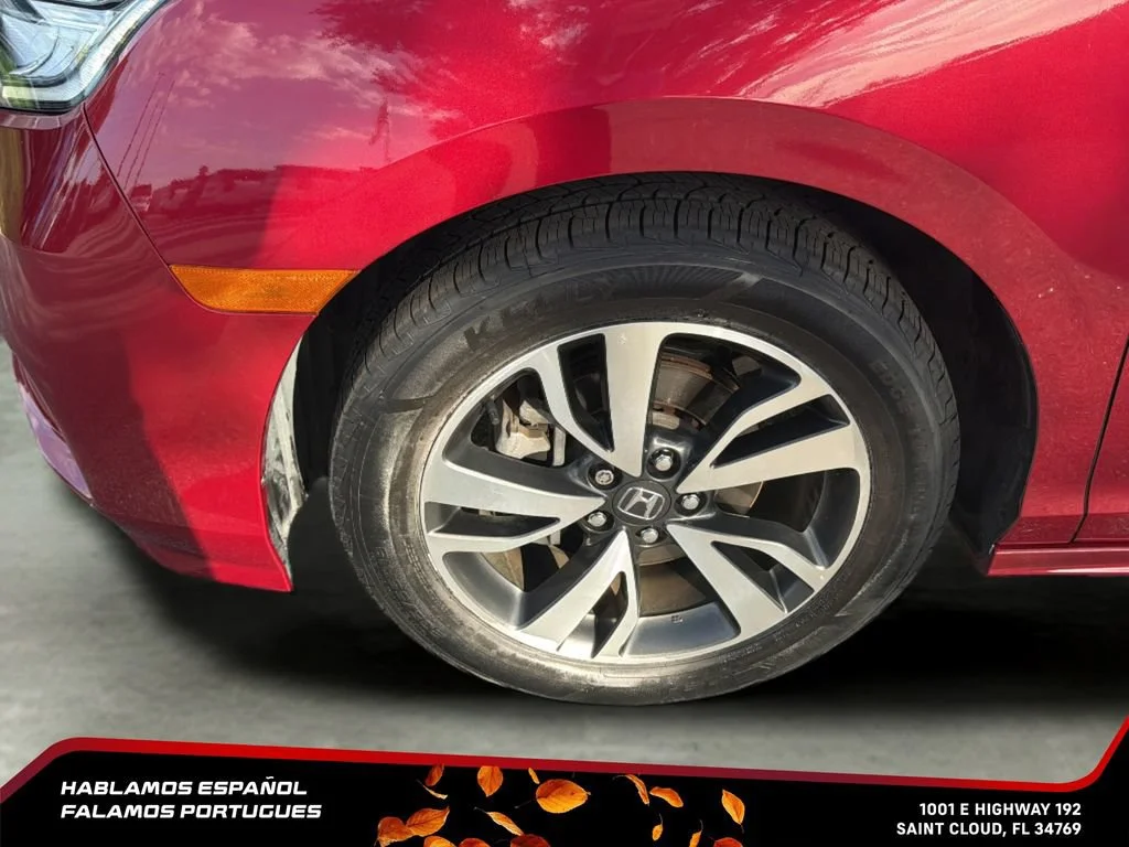 Used 2023 Red Honda Touring image 11