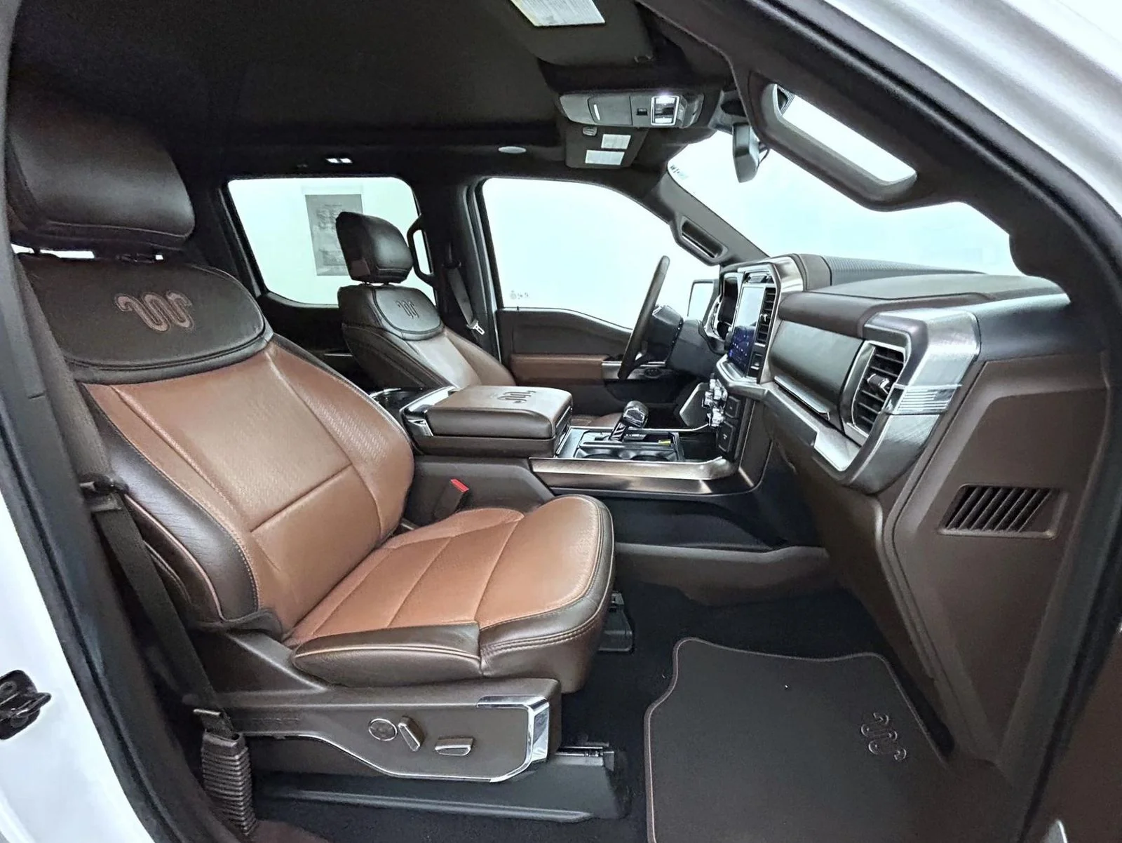 Used 2024 White Ford King Ranch image 15