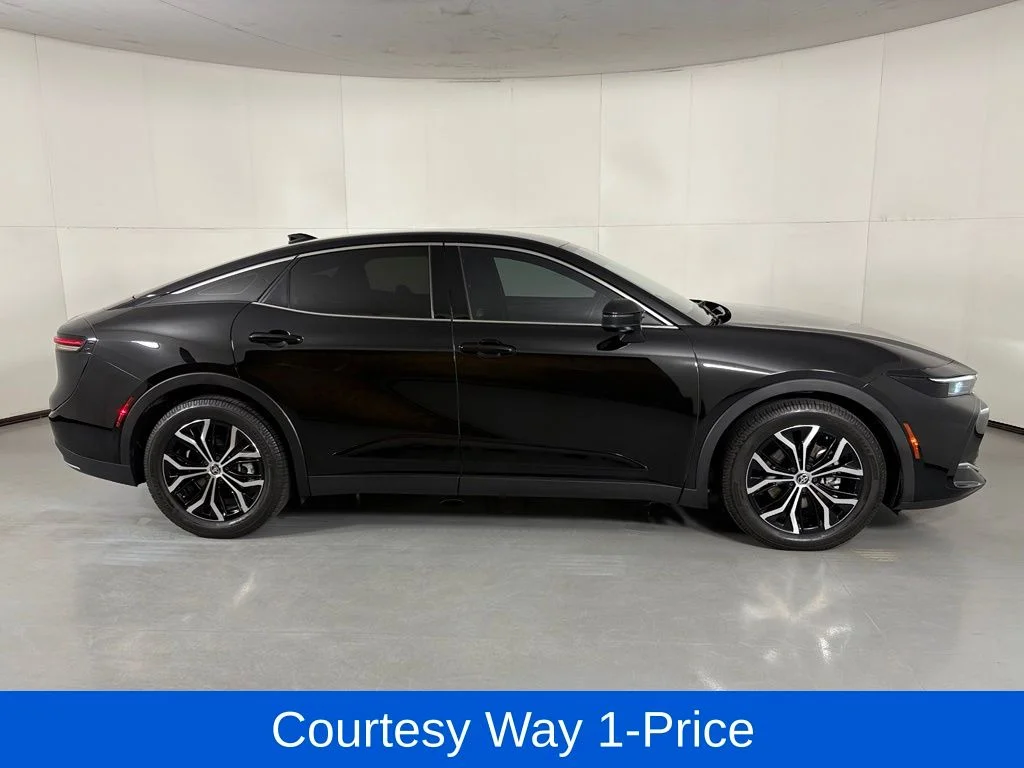 Used 2023 Black Toyota XLE image 12