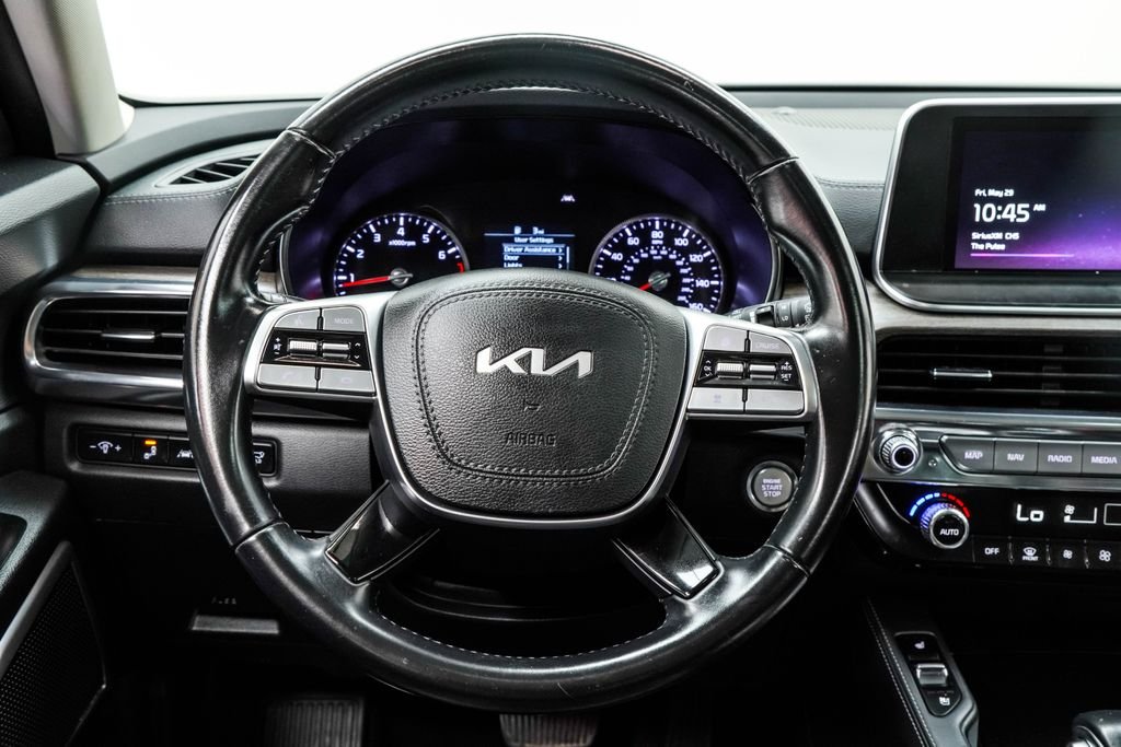 Used 2022 Silver Kia EX image 24