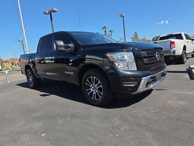 2021 Nissan Titan SV