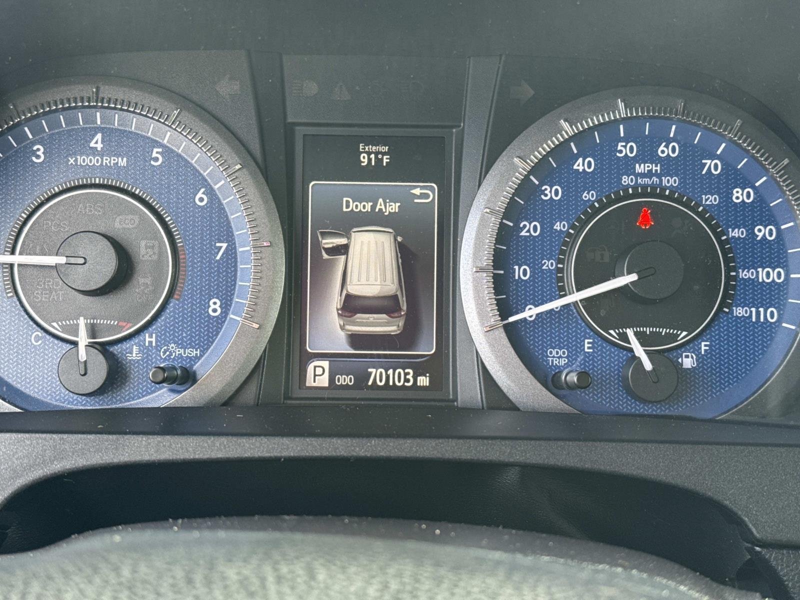 Used 2017 Blizzard Pearl Toyota Limited 7-Passenger image 27