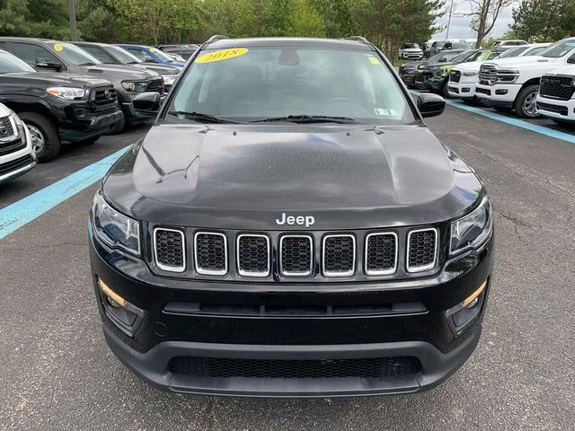 Used 2018 Black Jeep Latitude image 10