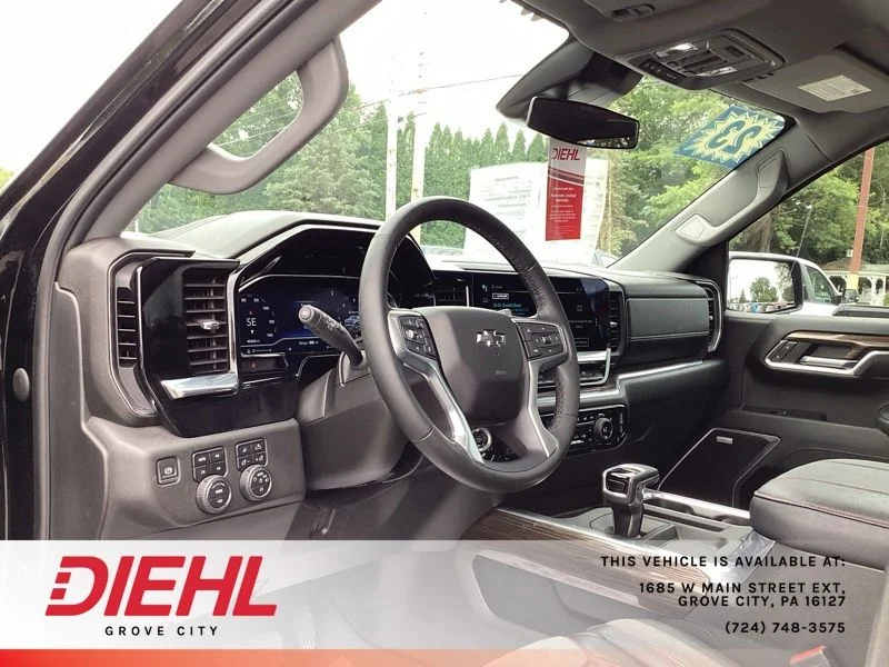 Used 2023 Black Chevrolet RST image 27