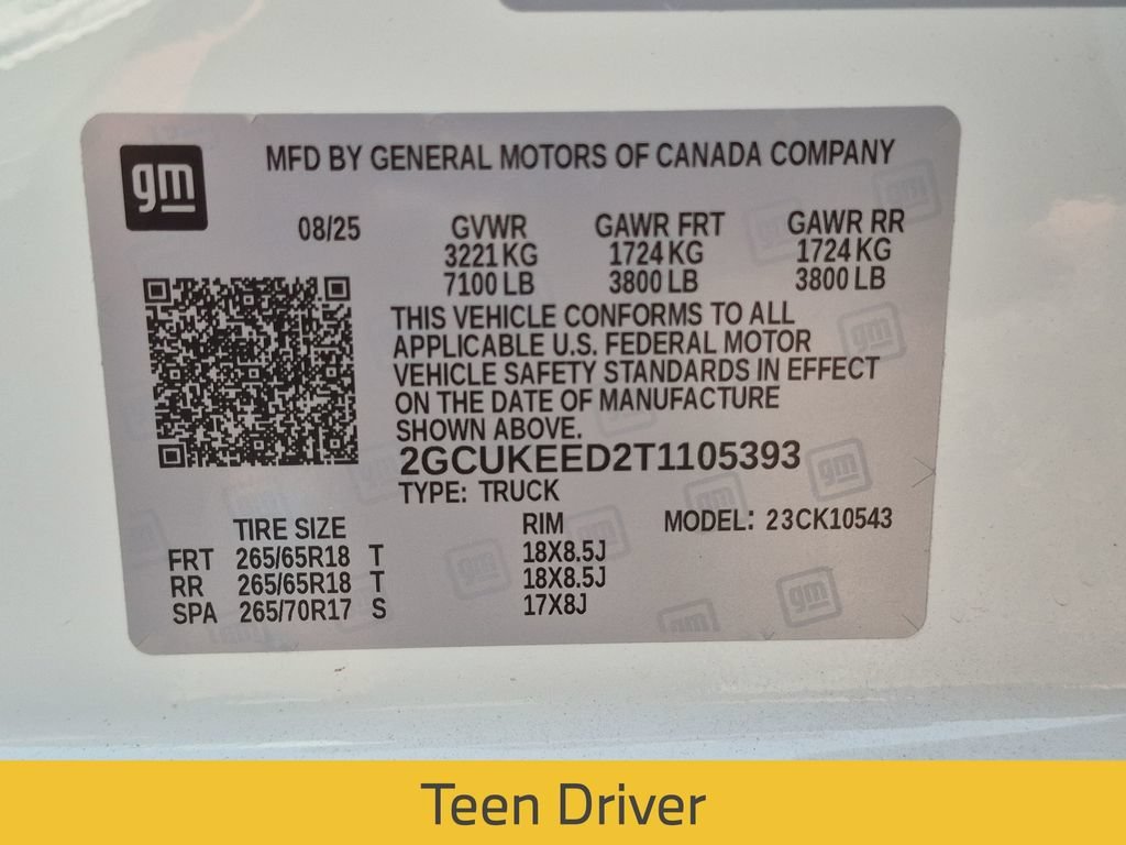 Used 2026 Summit White Chevrolet RST image 32