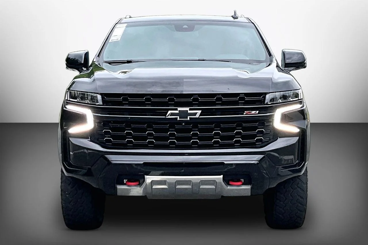 Certified Used 2023 Black Chevrolet Z71 image 3