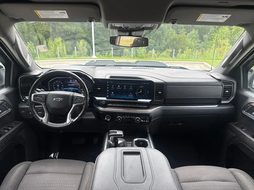 Used 2022 Summit White Chevrolet LT Trail Boss image 16