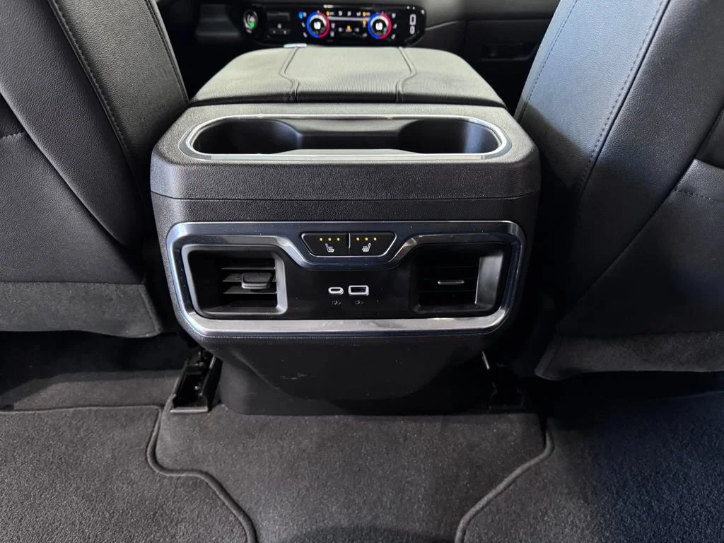 2023 GMC Sierra 1500 SLT - Photo 30