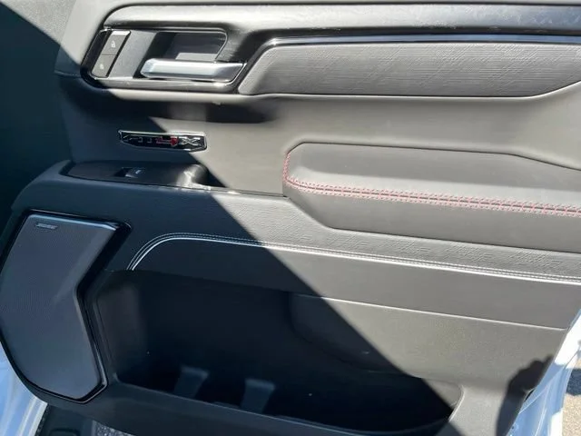 New 2026 Summit White GMC AT4X image 24