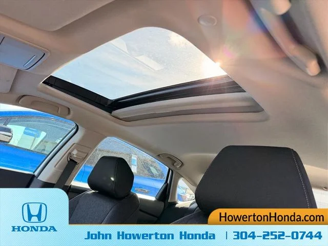 New 2025 White Honda SE image 9
