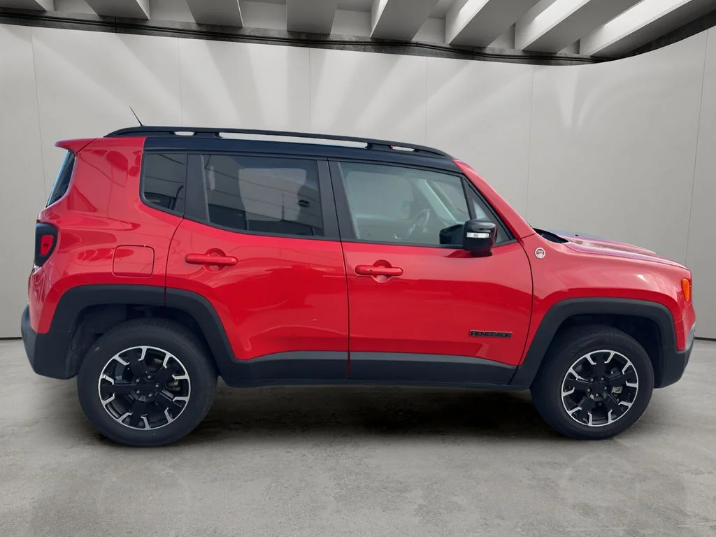 Used 2023 Colorado Red Clearcoat Jeep Trailhawk image 6