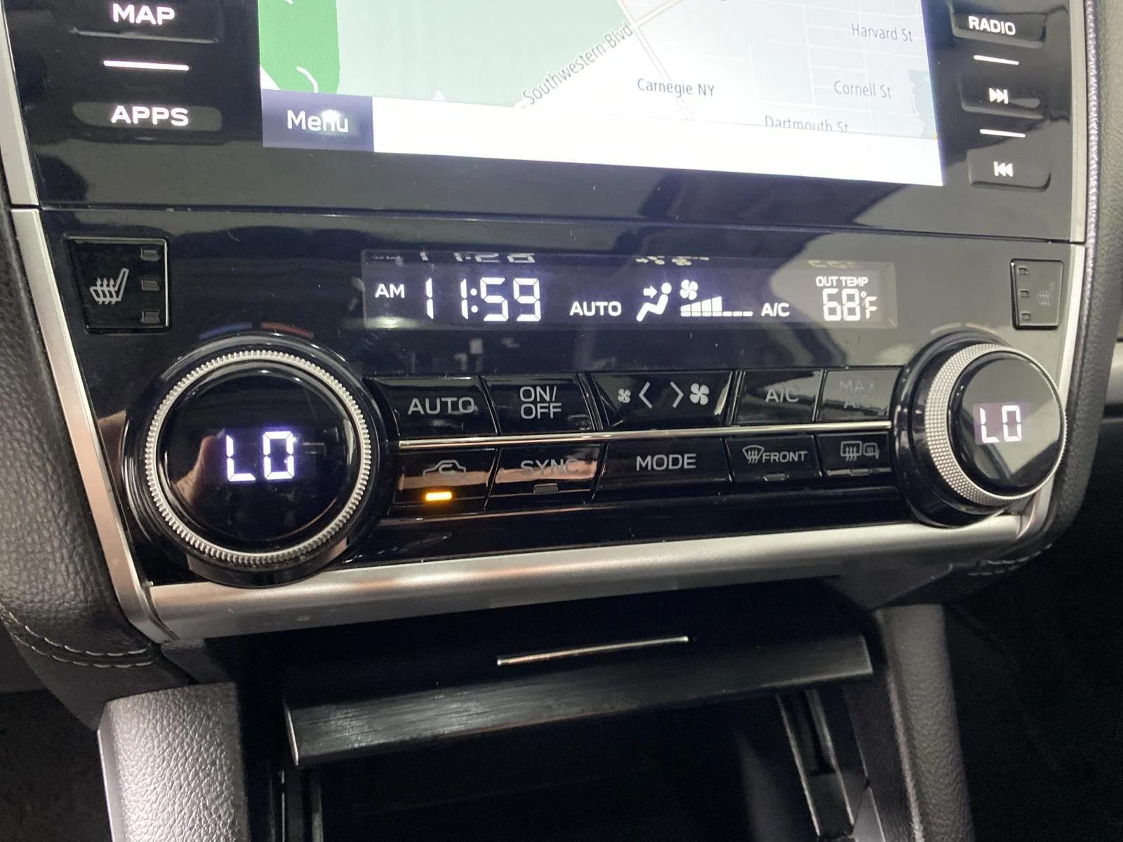 Used 2018 Ice Silver Metallic Subaru Limited image 23